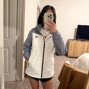 The North Face DryVent Windbreaker/Rain Jacket